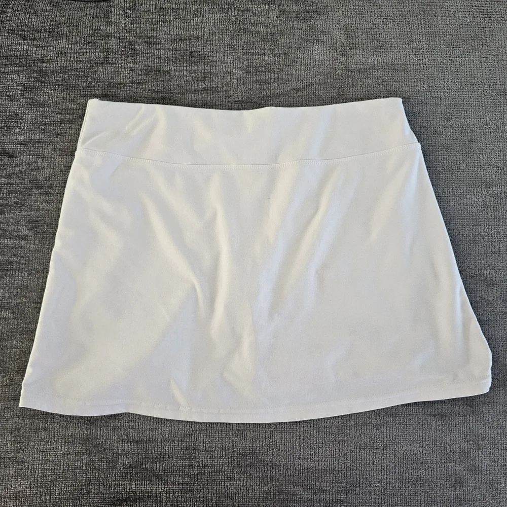 Nike Women's White Mini Skort - Picture 2 of 5
